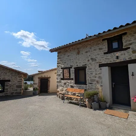 à L'ombre Des Magnolias Casa vacanze Lesterps