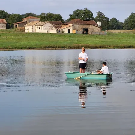 A L'ombre Des Magnolias