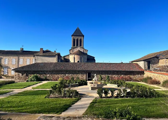 A L'ombre Des Magnolias Lesterps