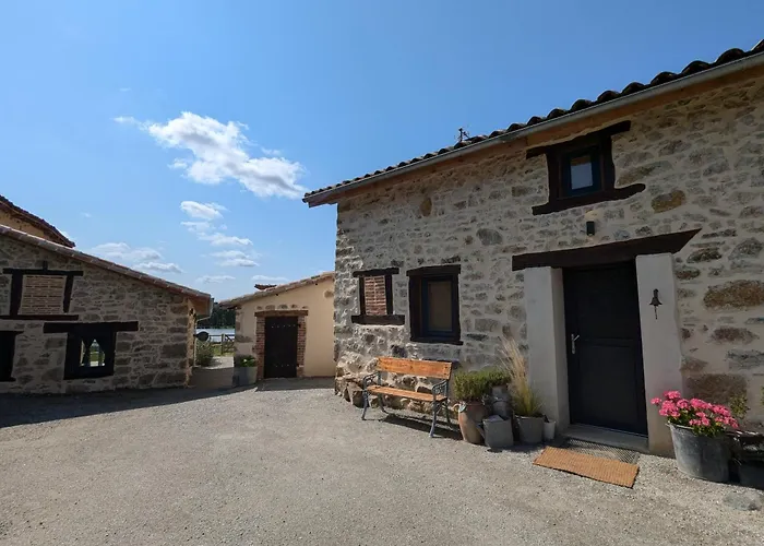 A L'ombre Des Magnolias Сasa de vacaciones Lesterps