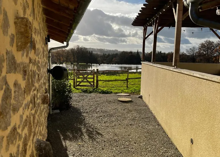 A L'ombre Des Magnolias Сasa de vacaciones Lesterps